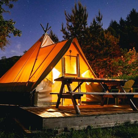 Camping Le Canada-Insolite Шини Экстерьер фото