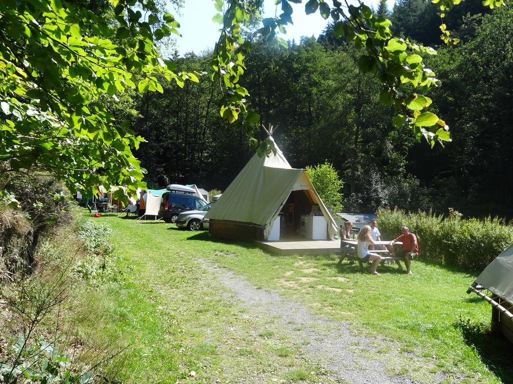 Camping Le Canada-Insolite Шини Номер фото