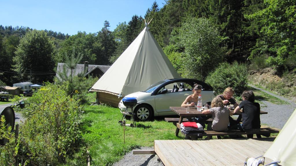 Camping Le Canada-Insolite Шини Экстерьер фото